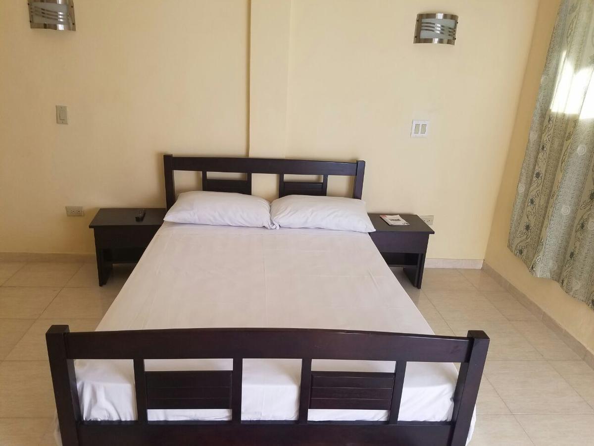 Auberge Pont-Gaudin Gonaives Екстериор снимка